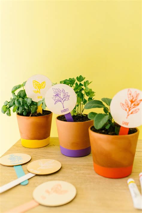 Diy Plant Markers For Your Herb Garden The Pretty Life Girls