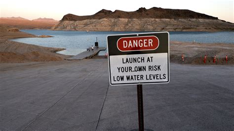 Hoover Dams Lake Mead At Historic Low Water Level