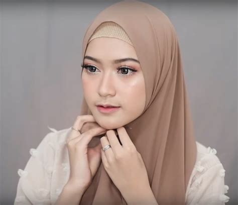 Cara Memakai Hijab Pashmina Simple Style 2 2 Lara Hijab