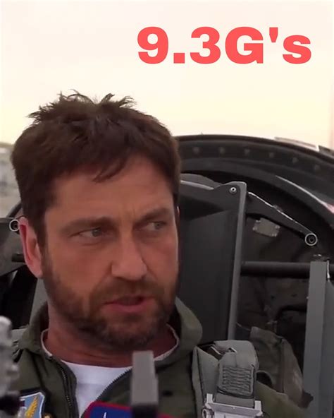 Hollywood Actor Gerard Butler Flies In F 16 Pulls Over 9gs On First