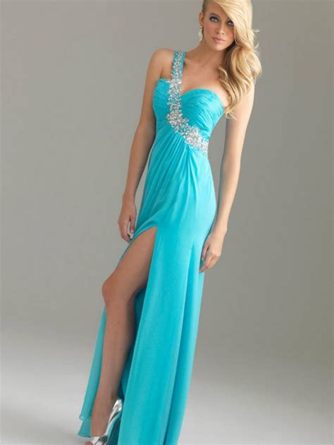 Black and turquoise wedding dress. Turquoise wedding dresses