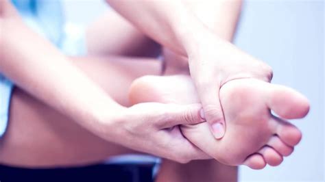 Nocturnal Leg Cramps Causes Symptoms Diagnosis Treatment Medicine