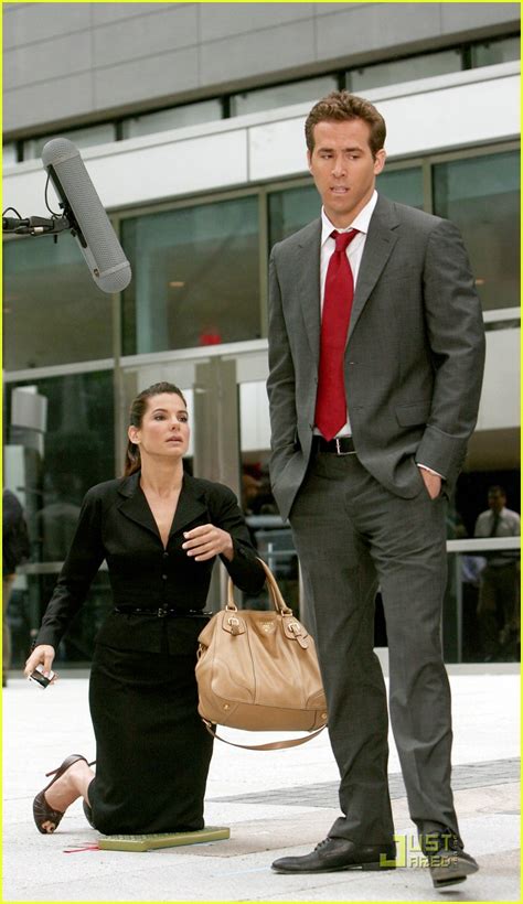 Sandra Bullock Has A Proposal For Ryan Reynolds Photo 1187051 Pictures Just Jared