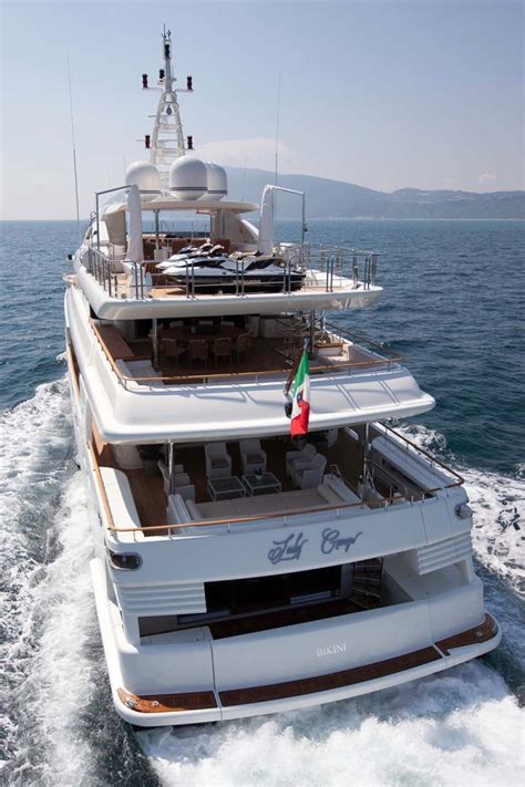 lady genyr 42 60 m 139 ft 9 in luxury mega yacht crn yachts
