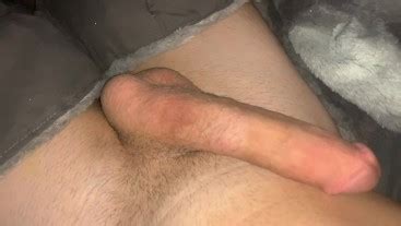 ON EDGE 8 INCH MONSTER COCK MORNING CUMSHOT IN BED INTENSE BREATHING