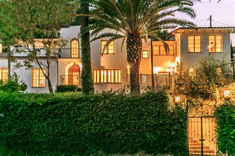 Read the story of nate berkus, view his home collections, interior design portfolio and press coverage. Nate Berkus and Jeremiah Brent's $3 Million Spanish-Style ...