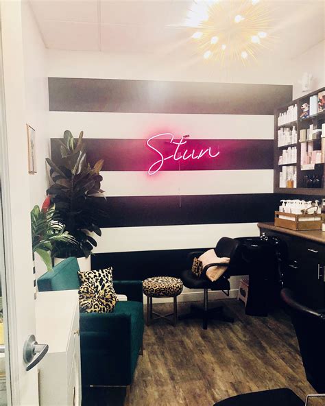 Stun Studio Salon W Salon Suites Salon Suites Black And White