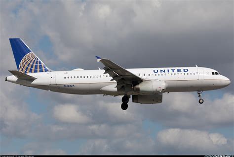 Airbus A320 232 United Airlines Aviation Photo 4870289