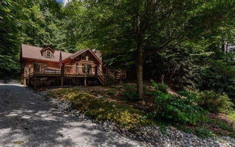 Rustic Pines Cabin Brevard Nc Yonder Luxury Vacation Rentals