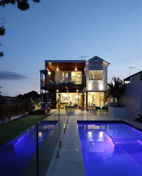 Old And New Blend At Highgate Hill Residence In Brisbane Australia By
