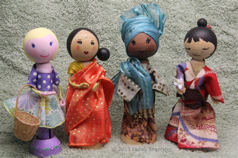 Easy Ways To Make And Dress Clothespin Dolls