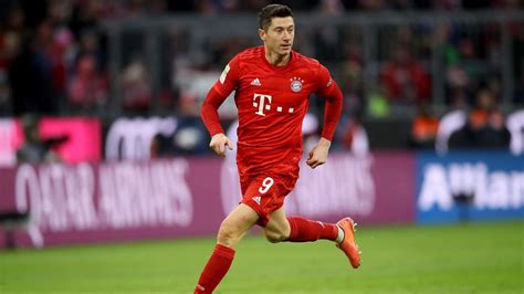 But the bayern man was more noticeable as. Bayern Munich : Robert Lewandowski opéré à l'aine samedi ...