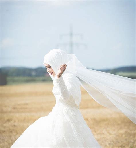 58 brides wearing hijabs on their big day look absolutely stunning hijab wedding dresses