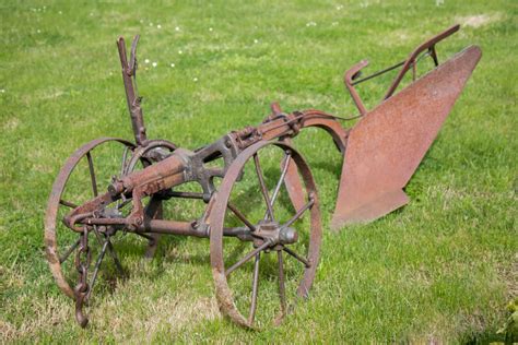 How To Identify Value Antique Plows Guide 2023