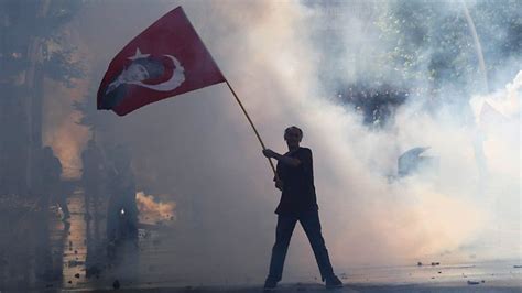 Turkey PM Demands End To Istanbul Protests