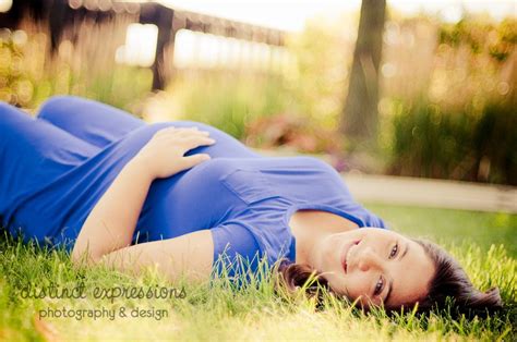Beautiful Summer Maternity Photo Distinct Expressions Photography