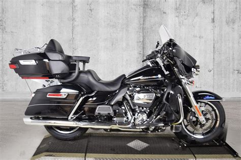 Pre Owned 2017 Harley Davidson Ultra Limited Flhtk Touring In