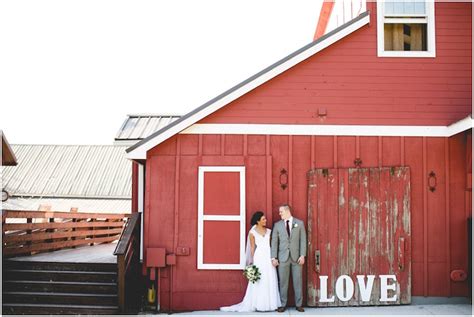 The rustic wedding of paul + nicole kunstleben at dellwood barn weddings in white bear lake, mn. Top Barn Wedding Venues | Minnesota - Rustic Weddings