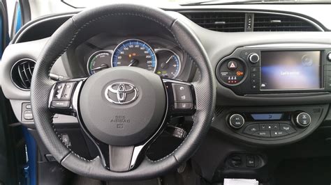 Toyota Yaris Hybrid Style 2016 Navigatorradio How It Works Youtube