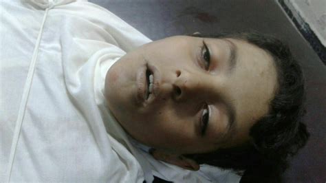 الطفل خالد الدقر قتل برصاص قناصة النظام بحرستا بريف دمشق وتوفي والده حزناً عليه 9 9 2017