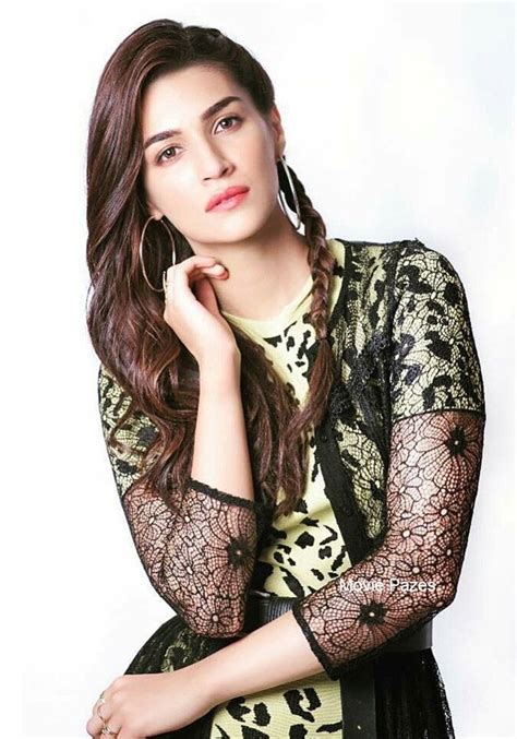 Hottest Kriti Sanon Photos Which Will Make You Drool 28288 The Best