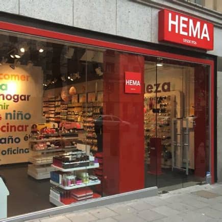 Las tiendas de la calle de fuencarral tienen bien merecida fama desde hace décadas. Queenland: Cinco tiendas bonitas en MADRID