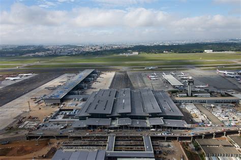 El lugar de alojamiento ofrece para la comodidad de los huéspedes: Aeropuerto de São Paulo-Guarulhos - Megaconstrucciones ...