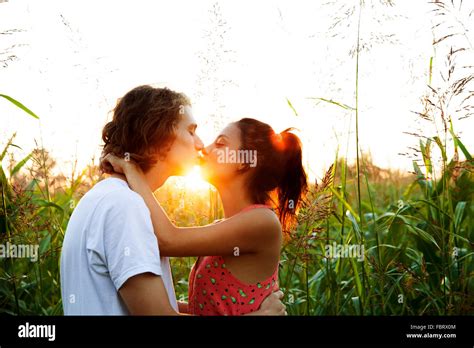 Couple Kissing Hi Res Stock Photography And Images Alamy