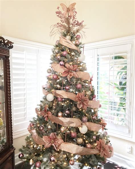 Maybe you would like to learn more about one of these? Rose gold Christmas tree | Rose gold christmas decorations ...