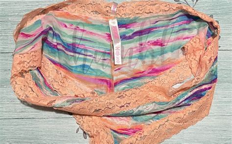 Pink Victorias Secret Extra Low Rise Cheekster Med Rainbow Lace Peach
