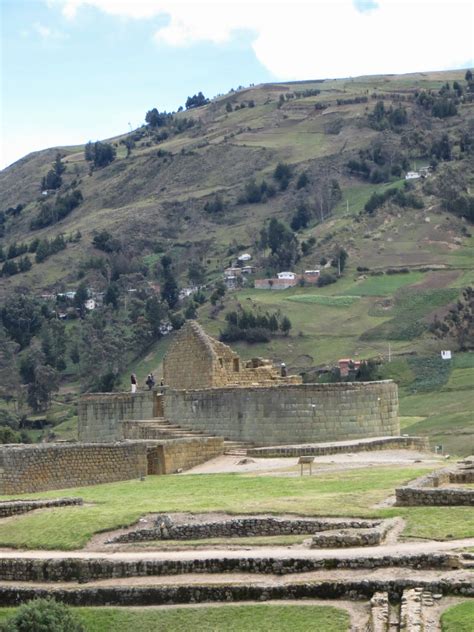 Ruinas de ingapirca está al noreste de pampas de pusa. Ruinas de Ingapirca