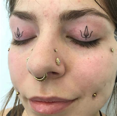 All About Tattoos On The Eyelids 10 Masters