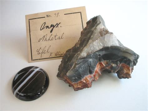 Mineralienatlas Lexikon Onyx