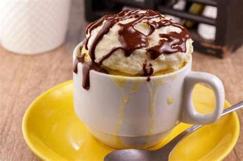 Meraadi has the best healthy living tips and hacks, healthy recipes such as ketogenic diet recipes, delicious recipes, lifehacks, fashion and travel. BEST Keto Mug Cakes! Low Carb Microwave Chocolate