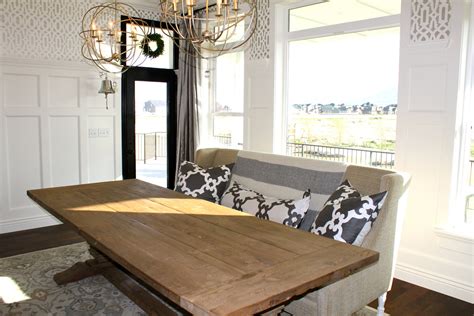 Shop dining room sets for the best price. Amy's Casablanca: Dining Room Settee