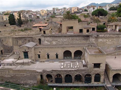 Ercolano City / Herculaneum City Found By Heracles Review Of Parco ...
