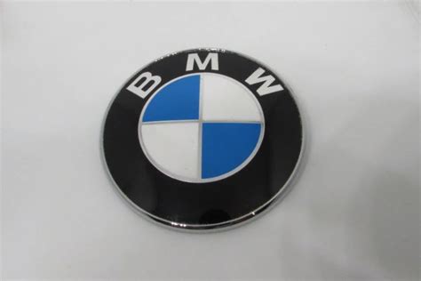 First, you can use the search bar above to search by part number or keyword. Emblem Kap Bagasi BMW Biru Putih Ukuran 78mm Untuk E66 (00-08), X5 E53 (00-03) - Kode 2432 ...