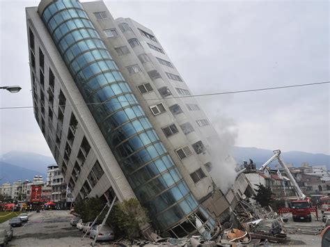 Taiwan Earthquake Rescuers Scramble To Save People Trapped In