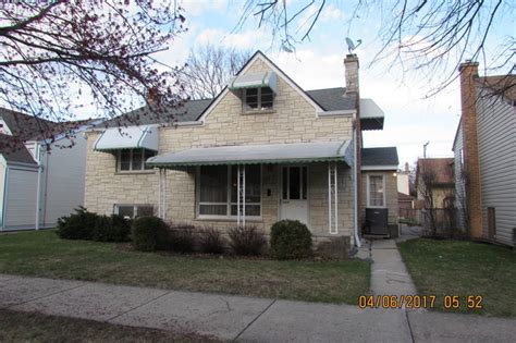 924 Hannah Ave Forest Park Il 60130 Mls 09588420 Redfin