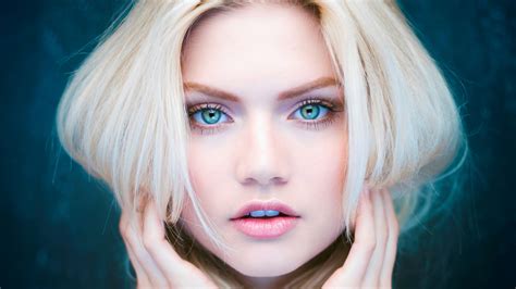 Fond Décran Visage Femmes Maquette Blond Yeux Bleus La Photographie Fermer Bleu