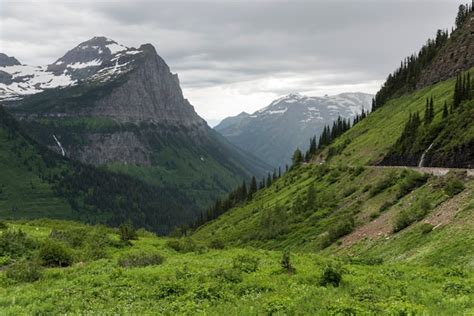 Premium Photo View Of A Valley Going To The Sun Road Glacier