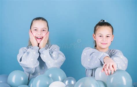 Balloon Theme Party Girls Friends Near Air Balloons Start Party Birthday Party International