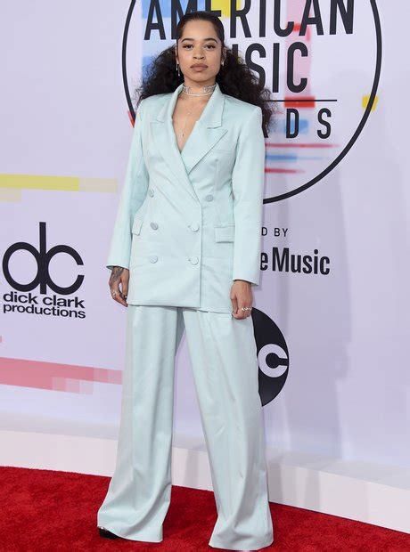 Bood Up Singer Ella Mai Looked Icy Fresh In A Mint Hued Suit Here