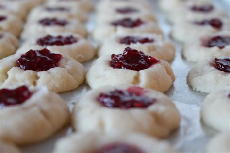 Date and almond drop cookies: A Bountiful Kitchen: Brookie's Jam Thumbprint Cookies