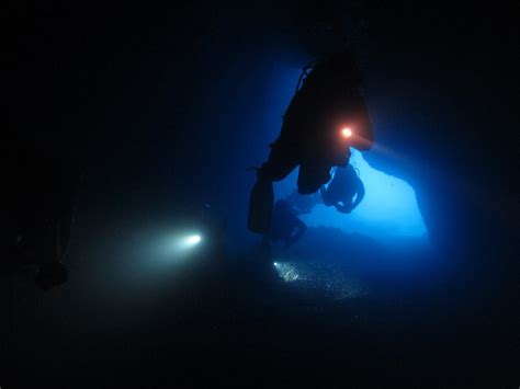 Cave Diving Galleria Immersioni A Santorini