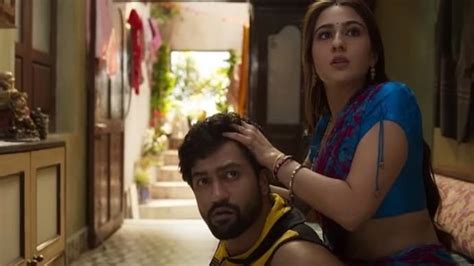 Zara Hatke Zara Bachke Movie Review Sara Ali Khan Vicky Kaushals