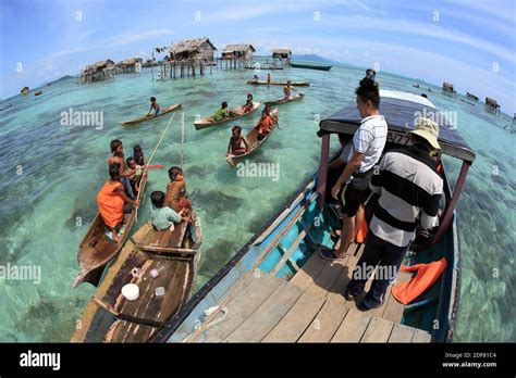 Borneo Sea Gypsies Bajau People Semporna Sabah Malaysia Asia