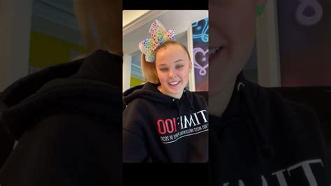 Jojo Siwa Officially Comes Out As Lgbtq After Dropping Hints On Tiktok