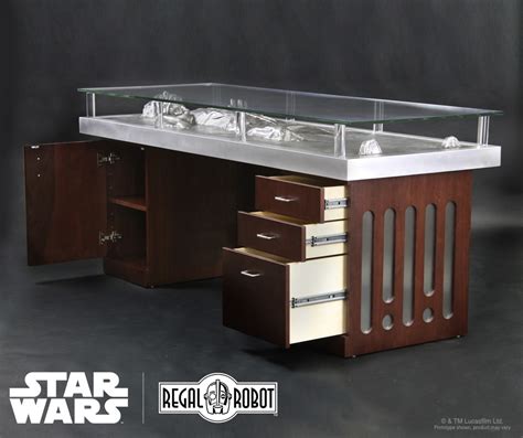 Han Solo Carbonite Desk Regal Robot