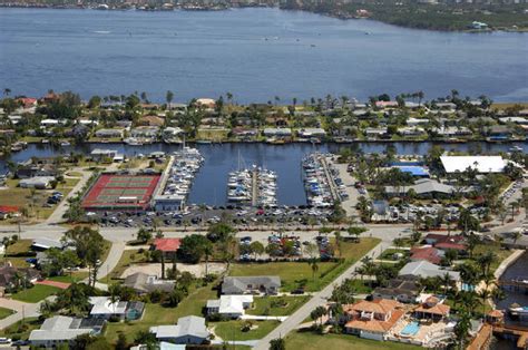 Cape Coral Yacht Basin In Cape Coral Fl United States Marina Reviews Phone Number